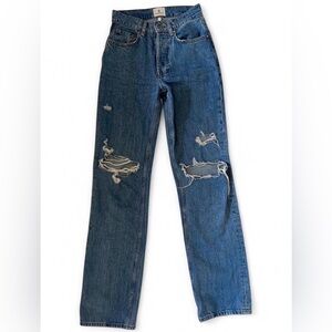 Anine Bing Gio Jean Distressed Size 23
Classic High Rise Distressed Blue Jeans